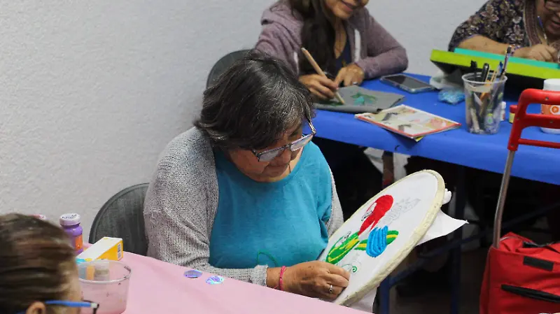 251120_TALLER DE MANUALIDADES AUDITORIO ARTEAGA_IS_3